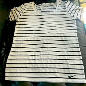 Women's Nike Dri-Fit Legend Scoop black/white Shirt Sz M